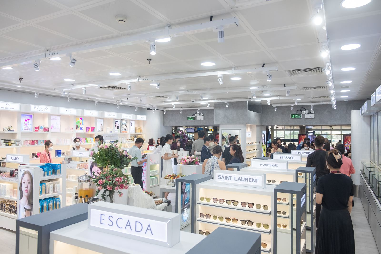 Khai trương TR Galleria tại sân bay Tân Sơn Nhất